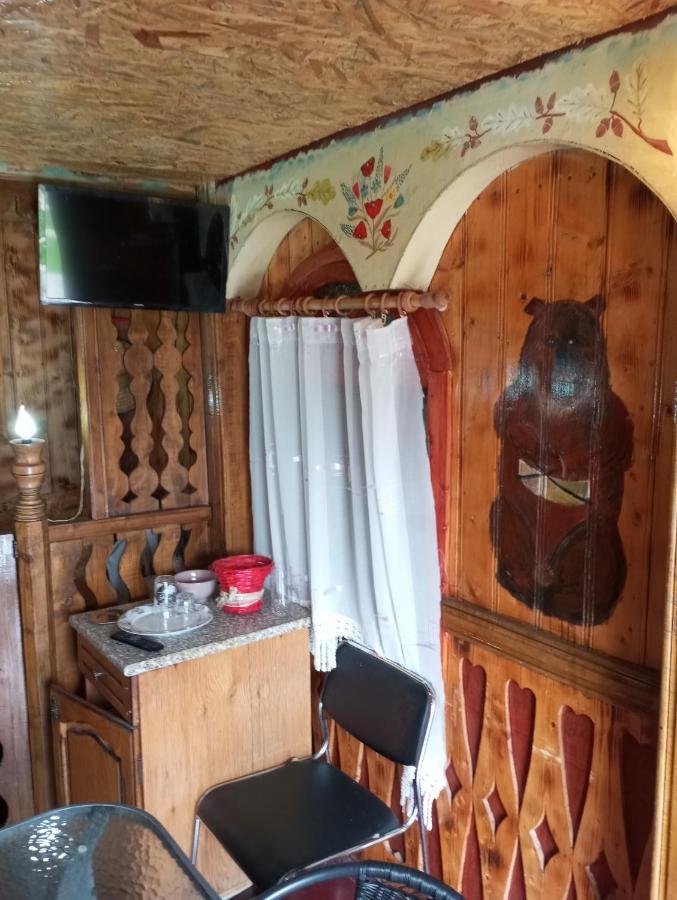 Villa Casuta Bunicilor à Dorna Cindrenilor Extérieur photo